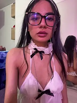 _Lucycherry's cam snapshot