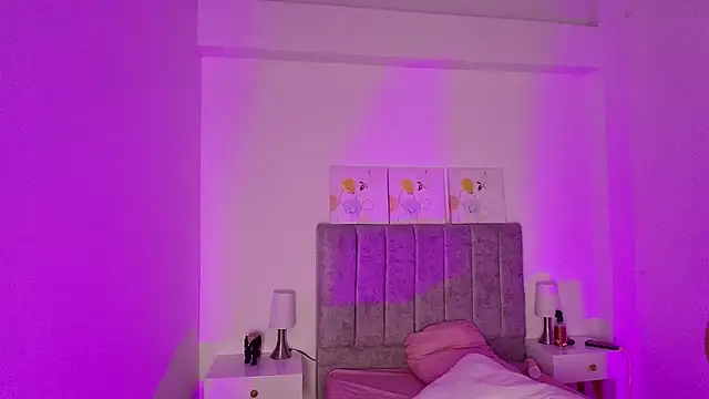 Lucy_Carson_'s cam snapshot