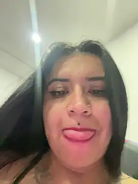 Devilsweet17 live sex cam