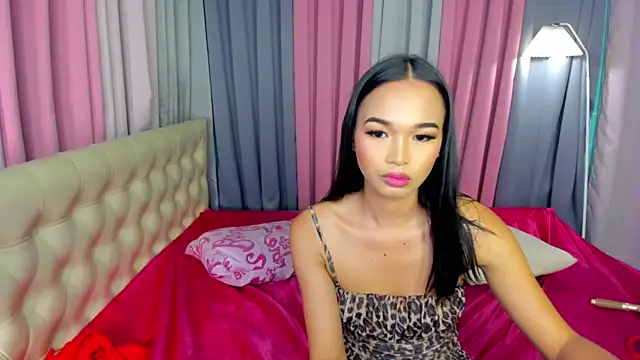 Chantalriches live sex cam