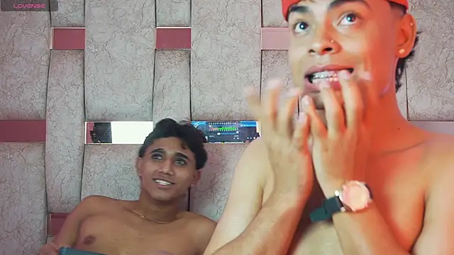 LiamJaxon live sex cam