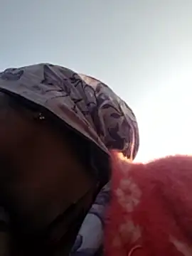 Co_punam's cam snapshot