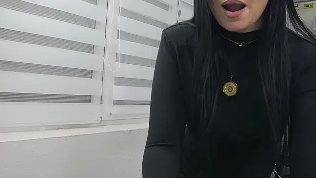 YaraXCox's cam snapshot