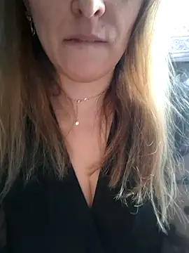 Milifalcon live sex cam