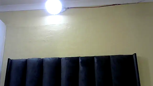 SaucyCupCake's cam snapshot