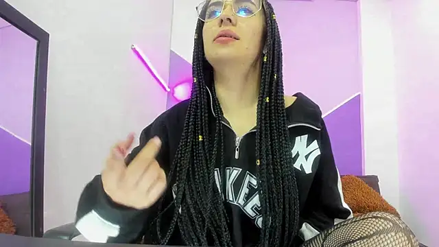 Analuciaa_'s cam snapshot