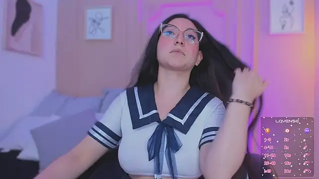 lucy_neil's cam snapshot