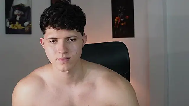 Hazzan_Velez live sex cam