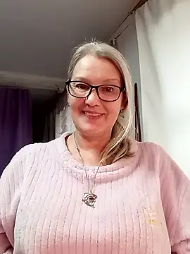 irinamaux live sex cam