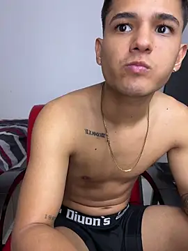 Alex_mojica live sex cam