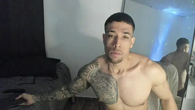 ThiagoLugo live sex cam