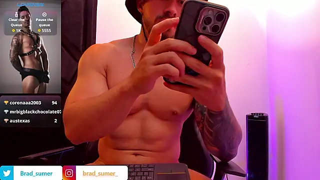 Brad_Summer live sex cam
