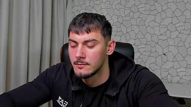 ClintMasters live sex cam