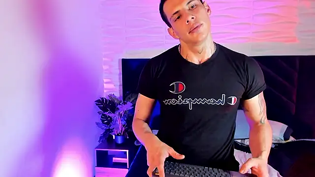 Dustin_Sonne's cam snapshot