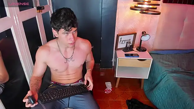 Criss_Adams's cam snapshot