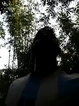 X-_boy's cam snapshot