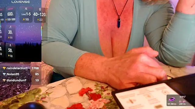 JennaDeluxe live sex cam