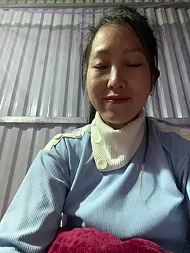 Huong-Ly's cam snapshot