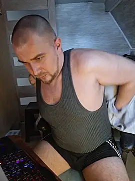 Foxyshaved live sex cam