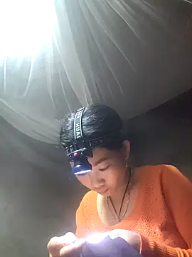 gio-thu live sex cam