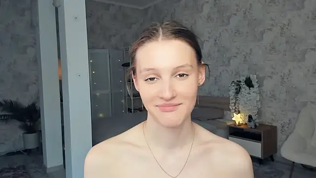 LianneBynon's cam snapshot