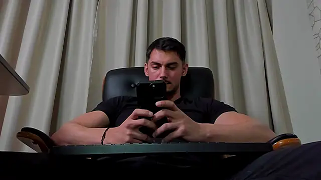 ClintMasters live sex cam