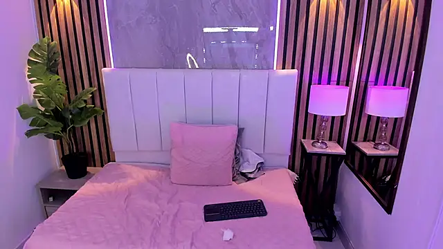 Carlotta_de_velour's cam snapshot