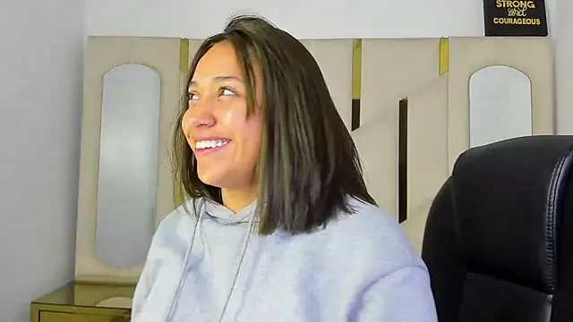 IsabellRodriguez18's cam snapshot