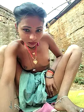 R_Roshni's cam snapshot