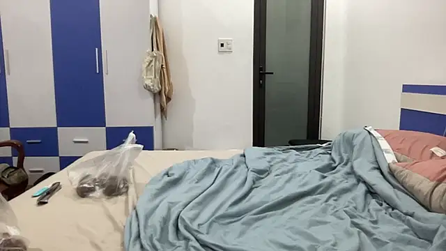 absoluthorrorfield live sex cam