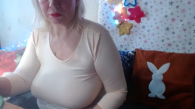 QueenLana's cam snapshot