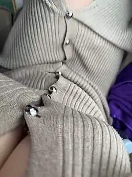 May-Squirt live sex cam