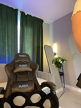 Charming_Daphny's cam snapshot