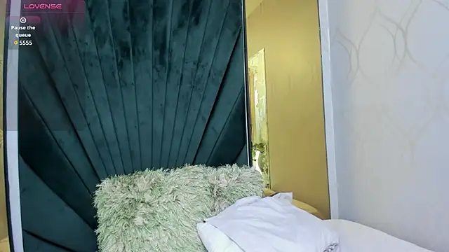 beautifulgirl4u_'s cam snapshot