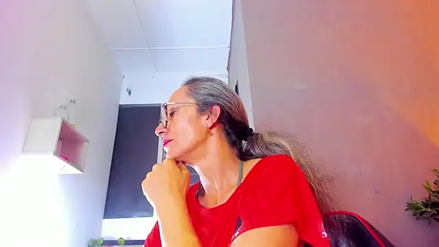 laurasofia45's cam snapshot