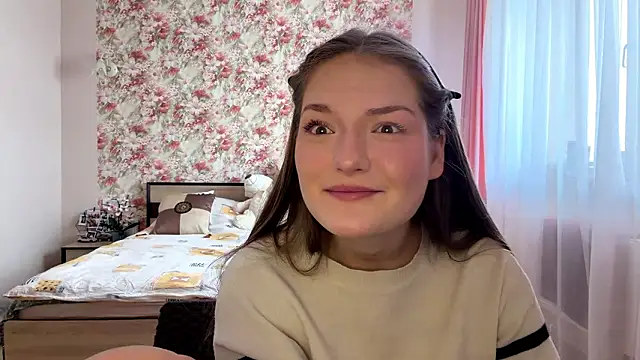 Milayouknow's cam snapshot