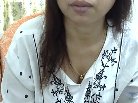 CHAMELI4747's cam snapshot