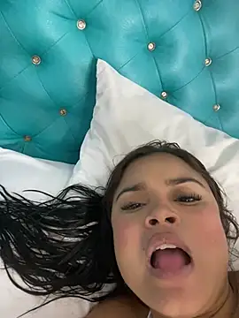 Pussyhur's cam snapshot