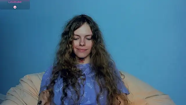 RayaNenlia's cam snapshot