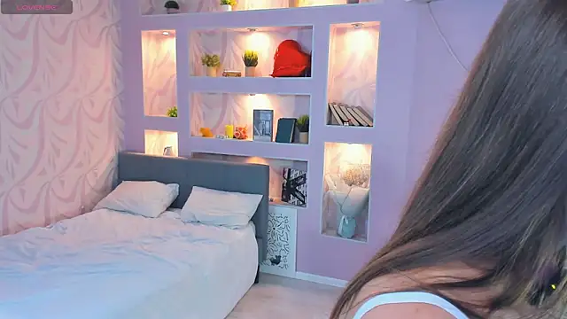 FloraDobb live sex cam