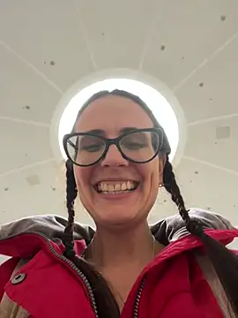 NataKitten live sex cam