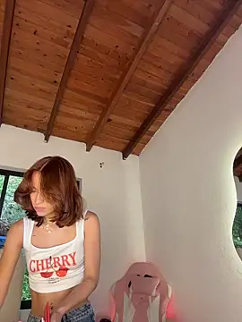 Alison_Ivanova live sex cam