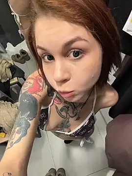 RosieSecret live sex cam
