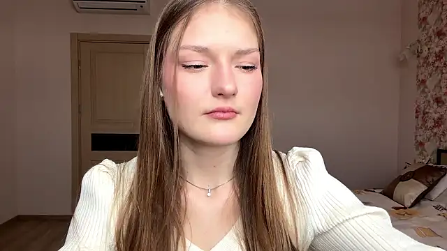 Milayouknow's cam snapshot