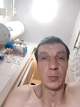 N_i_k_o_l_a_u's cam snapshot