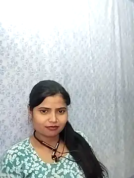 Hot-Pooja25's cam snapshot