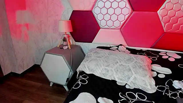 Atenearouse's cam snapshot