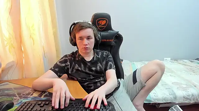 iliaskrislove live sex cam