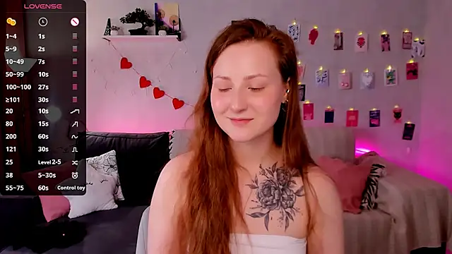 velvet_cherry_'s cam snapshot