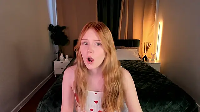 Julia_Anis's cam snapshot